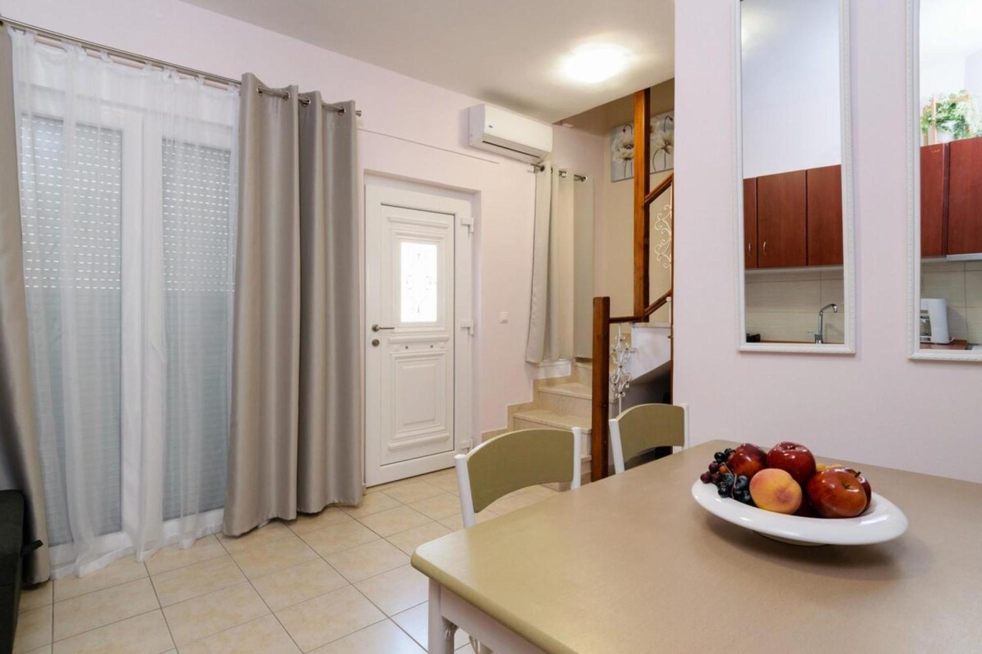 Marianthi'S Maisonette Chrissi Akti Chania Exterior foto